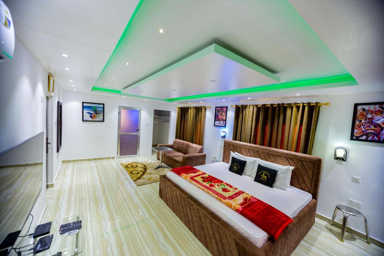 Nap Apartment Hotel Dansoman Extérieur photo