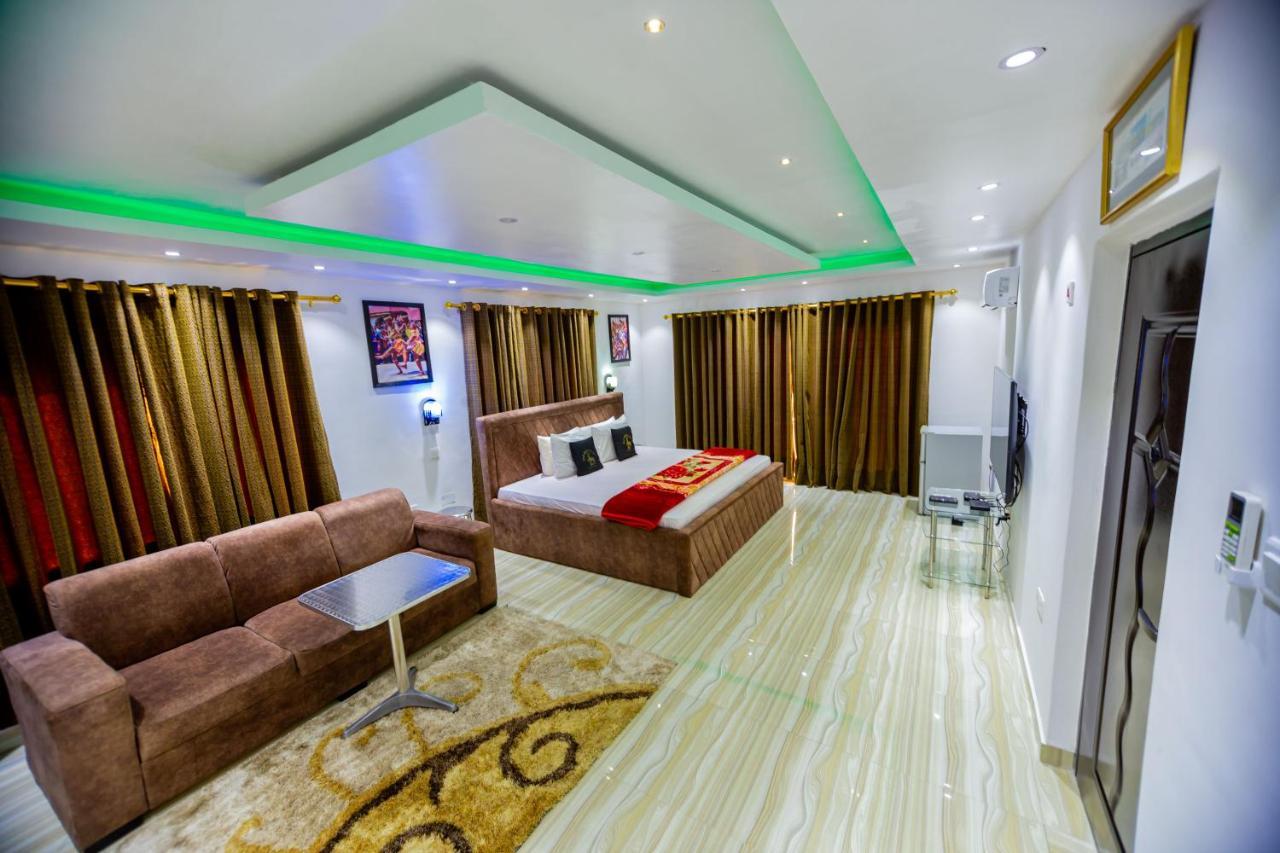 Nap Apartment Hotel Dansoman Extérieur photo