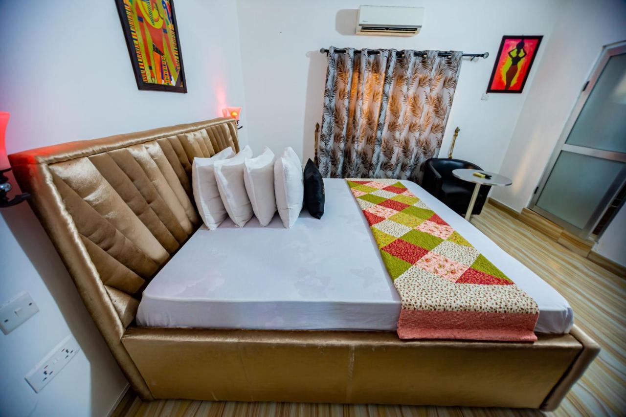 Nap Apartment Hotel Dansoman Extérieur photo